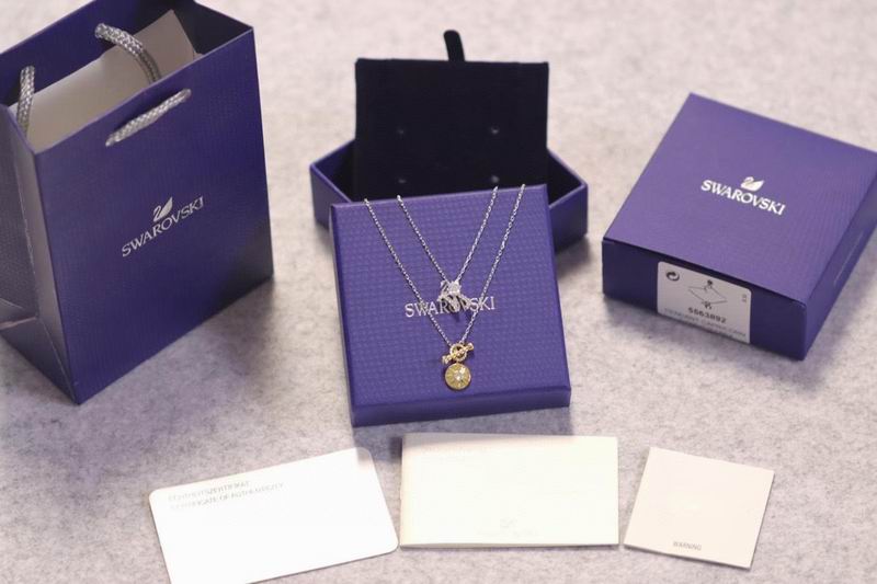 Swarovski Necklace 11yxq38